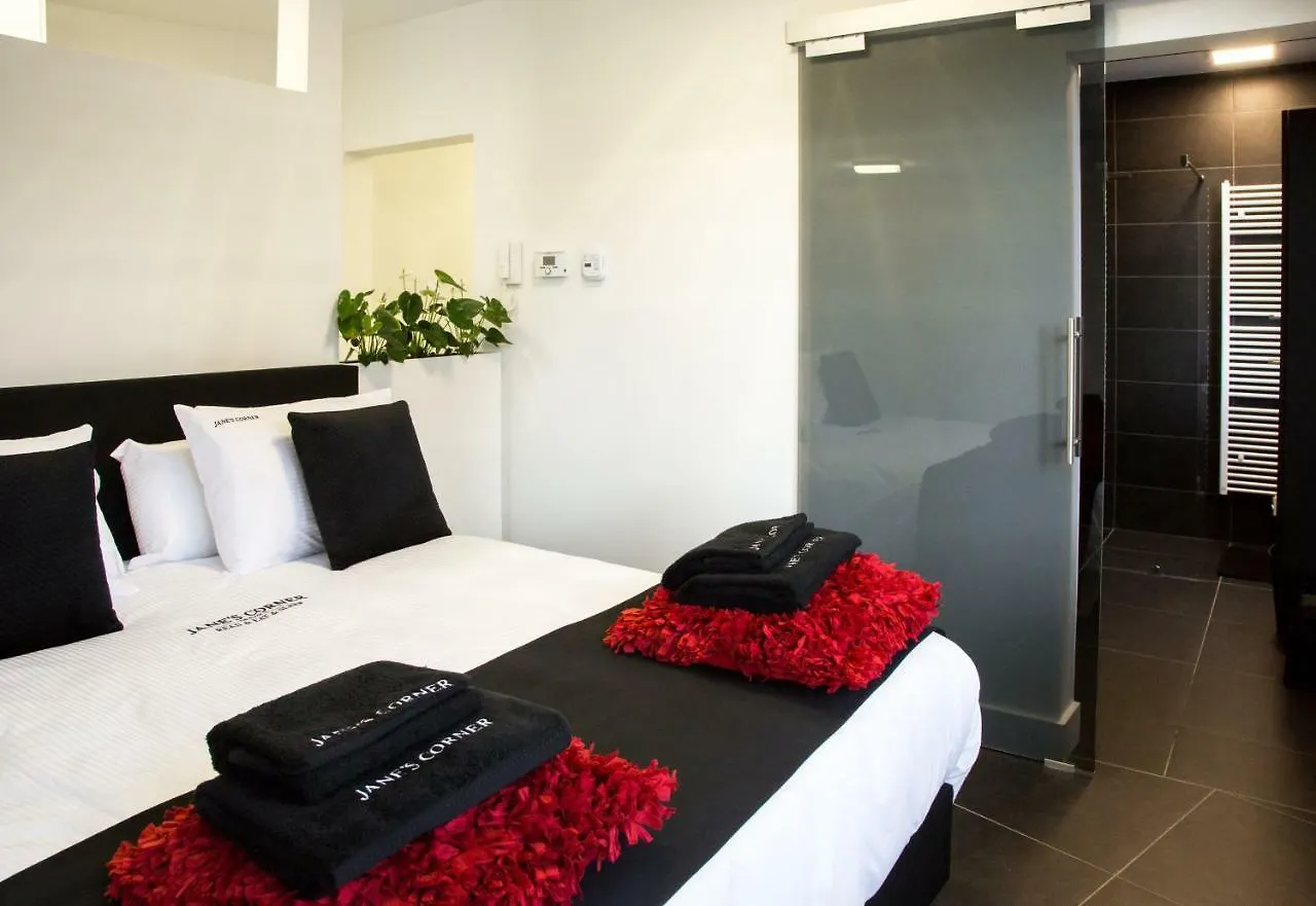 Appartement Jane'S Corner The Place To Read&Eat&Sleep à Anvers